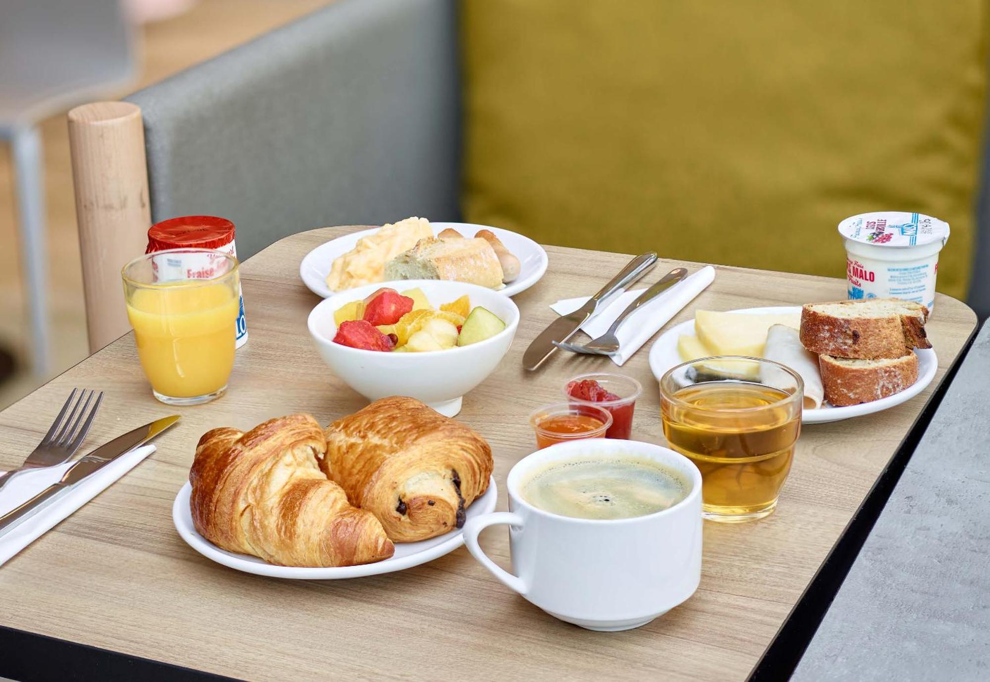 B&B Hotel Paris Nord 2 Cdg Aeroport Roissy-en-France Bagian luar foto